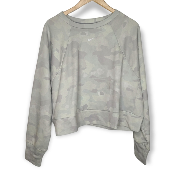 NIKE Camo Cropped Dri-Fit Icon Clash Sweatshirt NEW 2X - Picture 2 of 7